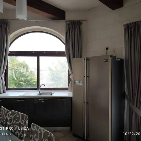 Country Views Villa *