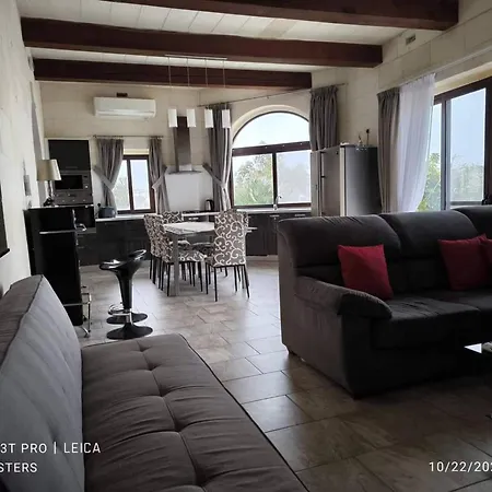 Country Views Villa *