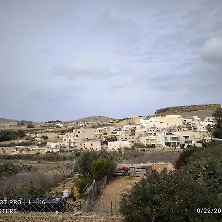 Villa Country Views *