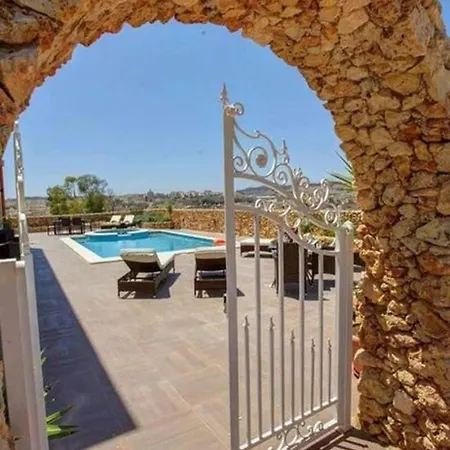 Country Views Villa
